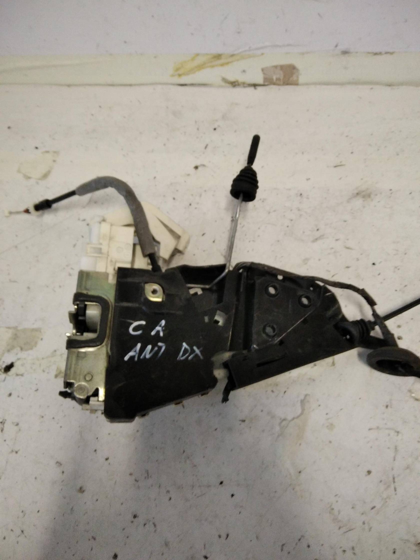 Serratura porta ant. dx.